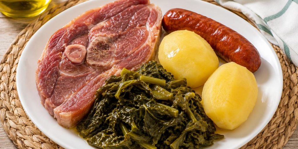 Lacón con grelos, patatas y chorizo estilo tradicional gallego