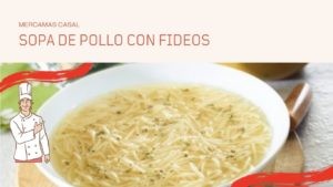 Sopa de pollo con fideos