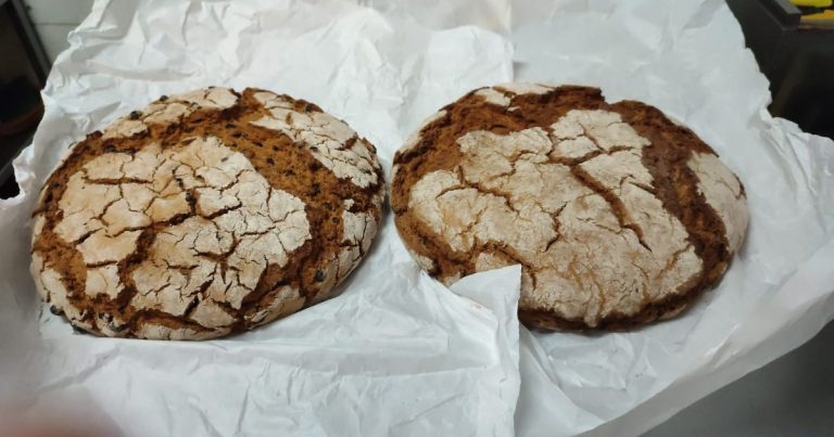 Pan tradicional artesanal disponible en Mercamás Casal en Salvaterra de Miño