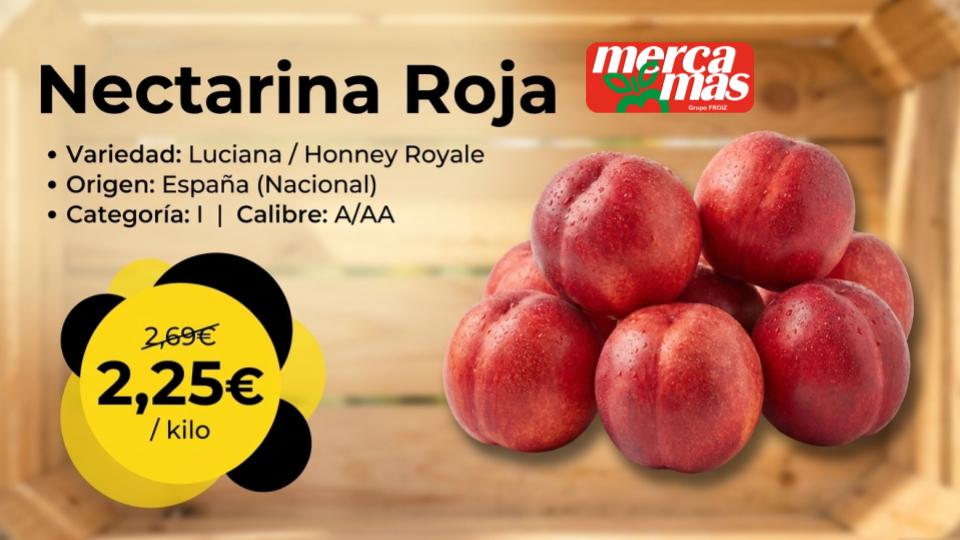 Nectarina roja variedad Luciana o Honney Royale de origen nacional en oferta en Mercamás Casal a 2,25 €/kg.
